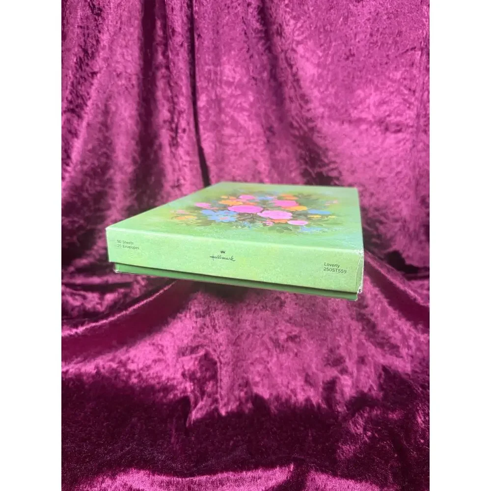 Vintage Floral Stationery Writing Set - Hallmark Boxed Letter Paper & Envelopes